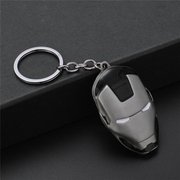 The Avengers Captain America Shield Spiderman Batman Keychain Toy Superhero Hulk Iron Man Marvel jewelry Metal Pendant Keychains