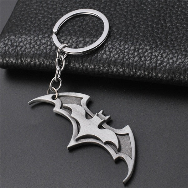 The Avengers Captain America Shield Spiderman Batman Keychain Toy Superhero Hulk Iron Man Marvel jewelry Metal Pendant Keychains