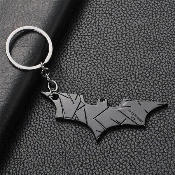 The Avengers Captain America Shield Spiderman Batman Keychain Toy Superhero Hulk Iron Man Marvel jewelry Metal Pendant Keychains