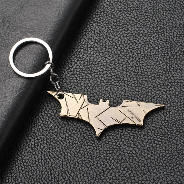 The Avengers Captain America Shield Spiderman Batman Keychain Toy Superhero Hulk Iron Man Marvel jewelry Metal Pendant Keychains